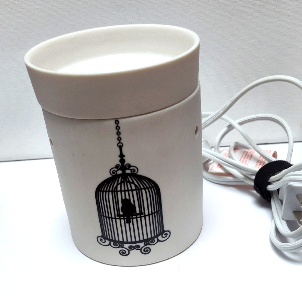 Scentsy Wax Warmer With Birdcage Design